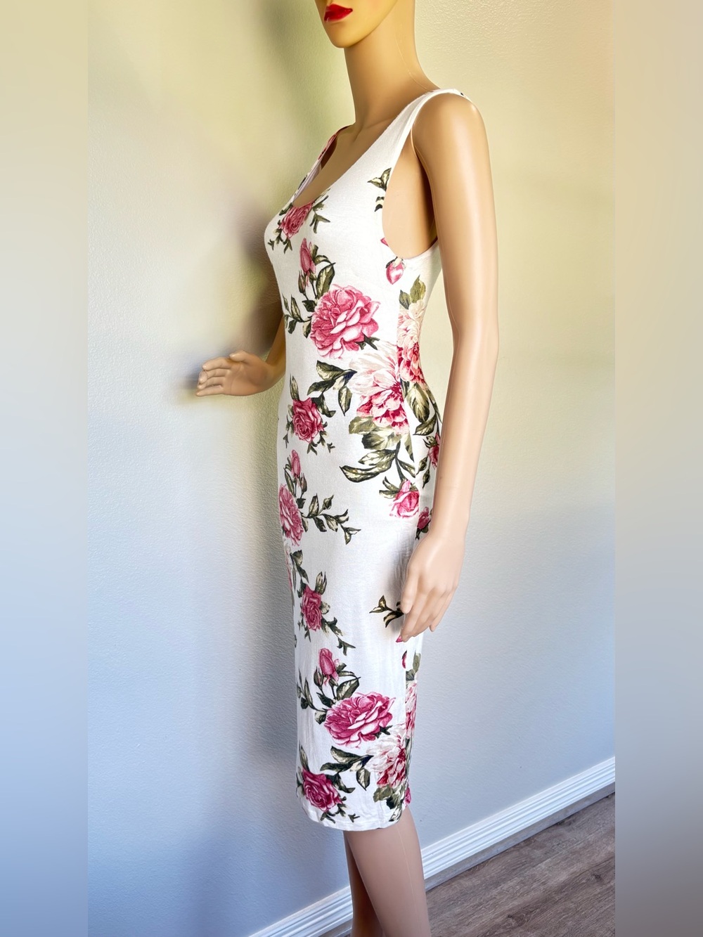Popular Basics White Midi Dress with Pink Rose Print and back zipper Medium - Picture 4 of 14
